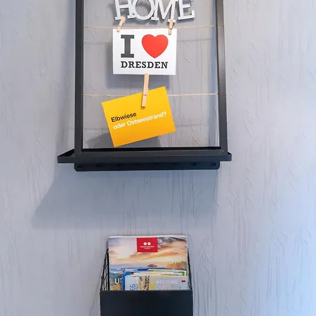 Mit Parkplatz & Balkon Nahe Elbe Drezda