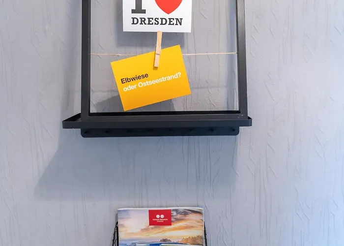 Mit Parkplatz & Balkon Nahe Elbe Drezda