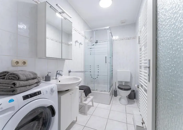 Mit Parkplatz & Balkon Nahe Elbe * Dresde