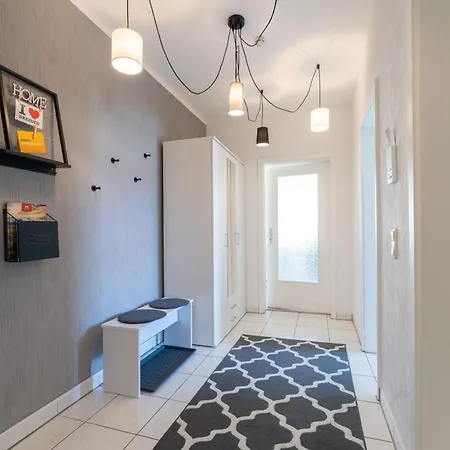 Apartamento Mit Parkplatz & Balkon Nahe Elbe Dresden