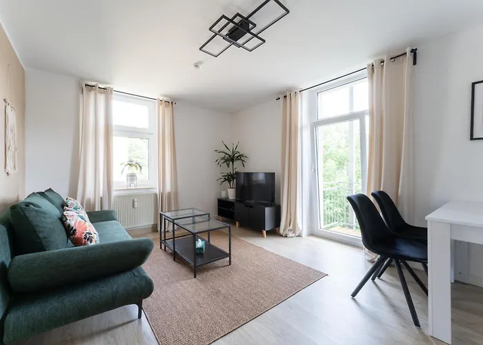 Mit Parkplatz & Balkon Nahe Elbe Appartement *